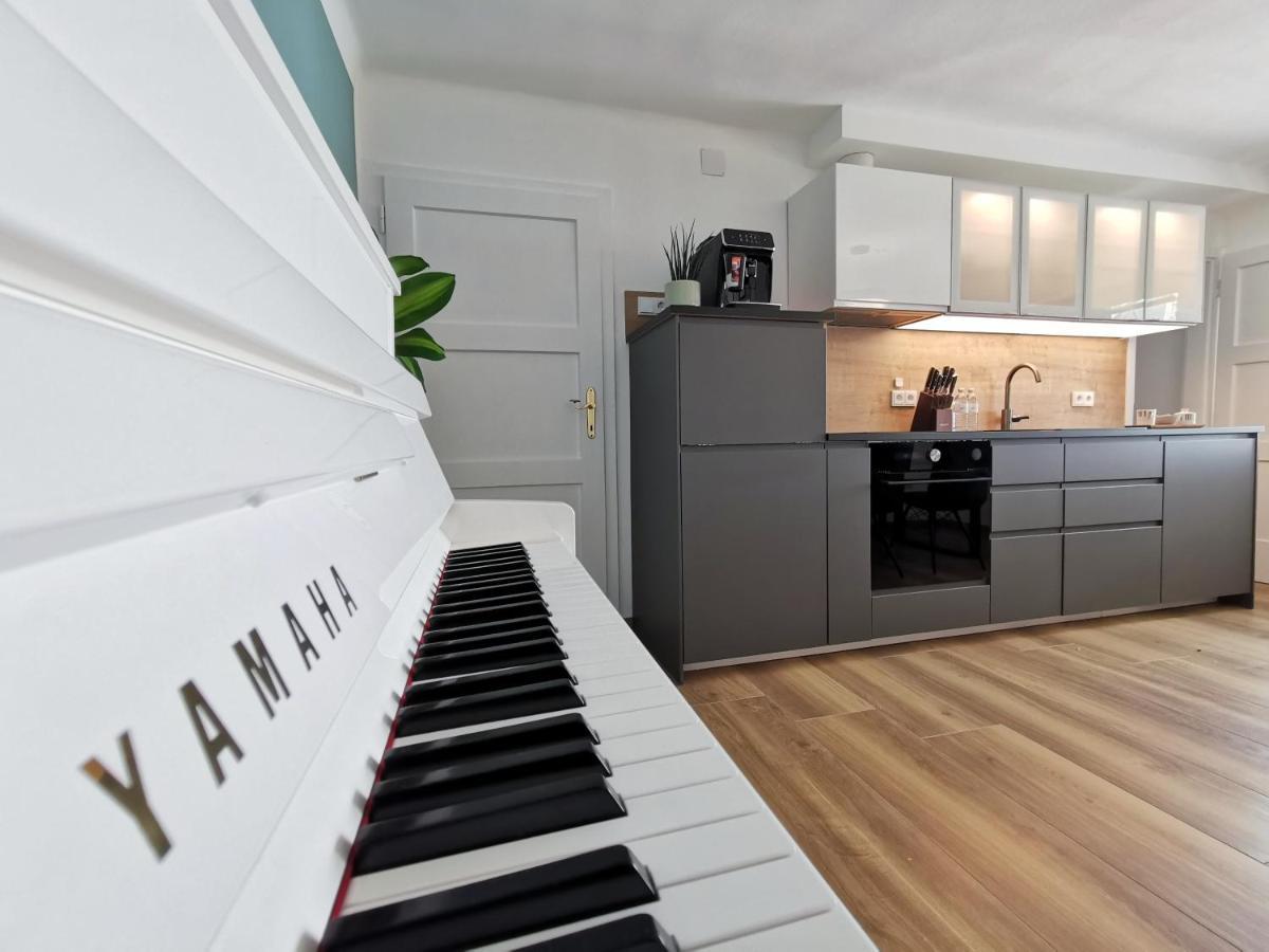 Neues City Center Piano Appartement Mit Netflix Klagenfurt am Woerthersee Dış mekan fotoğraf