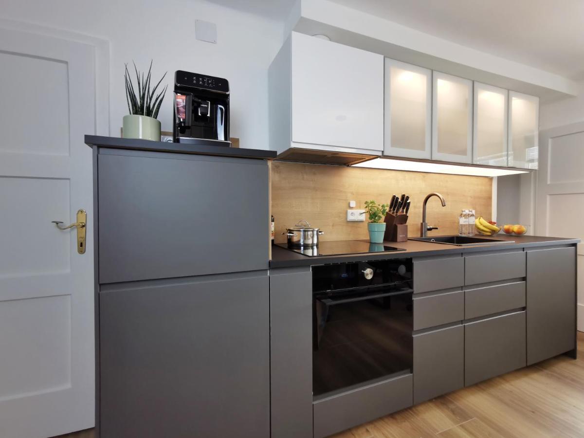 Neues City Center Piano Appartement Mit Netflix Klagenfurt am Woerthersee Dış mekan fotoğraf